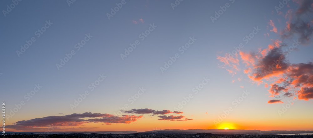Fototapeta premium Sunset scene of Auckland City.