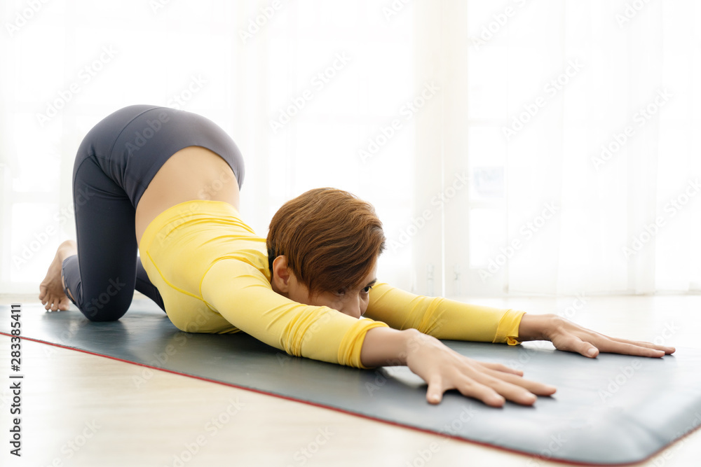 Yoga activities are popular with Asian women who take care of themselves. Which exercise can be played at home Or can have a gym And is training the muscles to make the body healthy and strong Yoga activities are popular with Asian women who take care of themselves. Which exercise can be played at home Or can have a gym And is training the muscles to make the body healthy and strong
