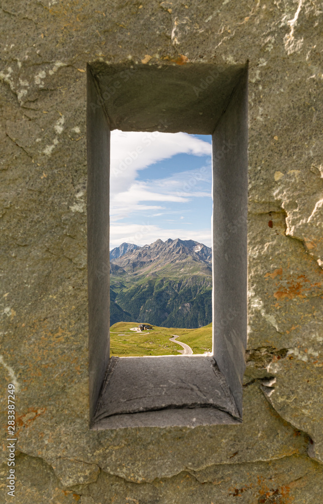 Blick durchs Fenster