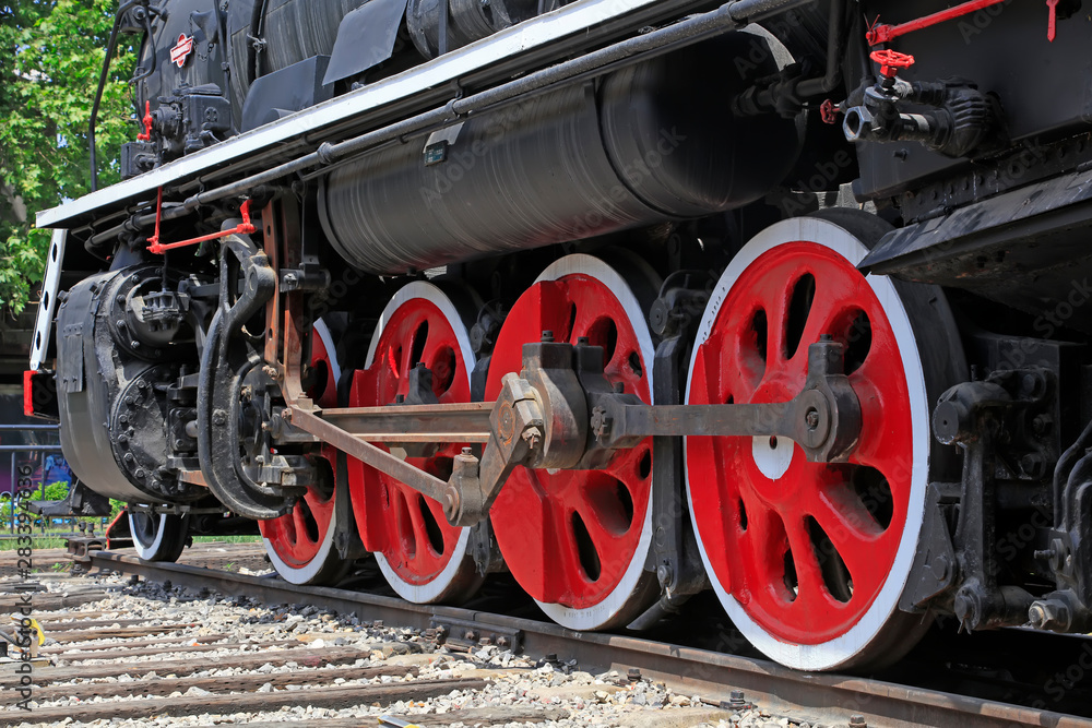 Naklejka premium Steam locomotive wheel