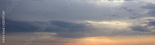 Wolkenstimmung am Meer nach einer Gewitternacht © Zeitgugga6897