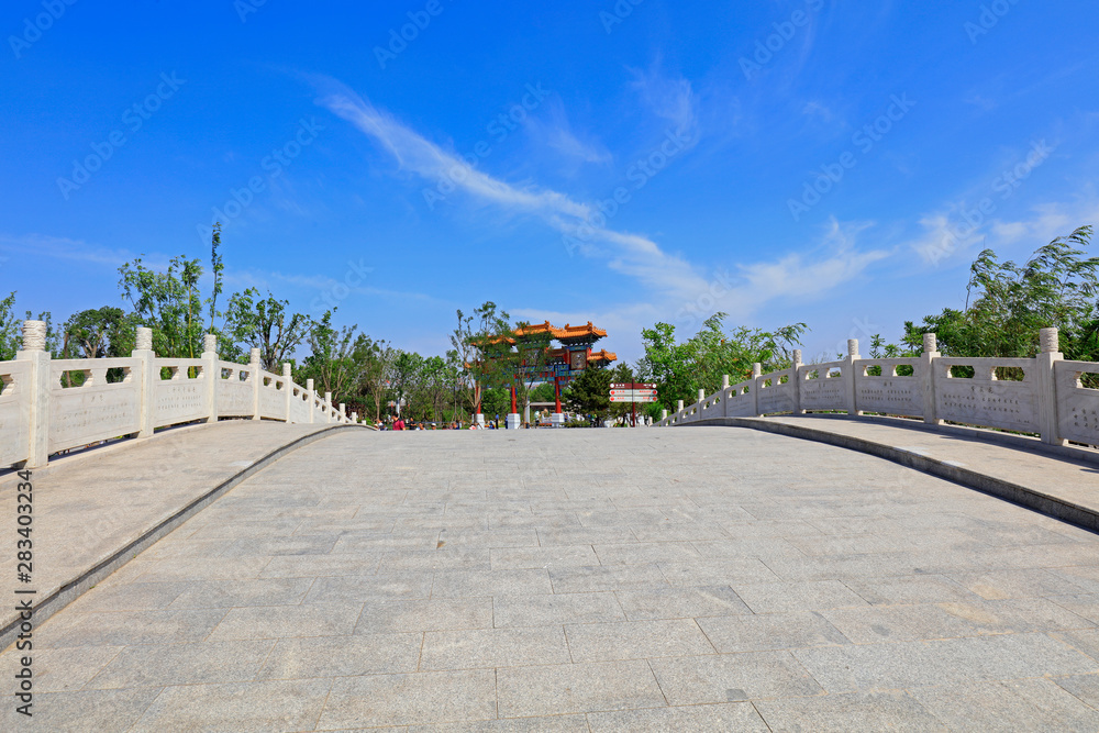 Fototapeta premium Chinese classical architecture in a park