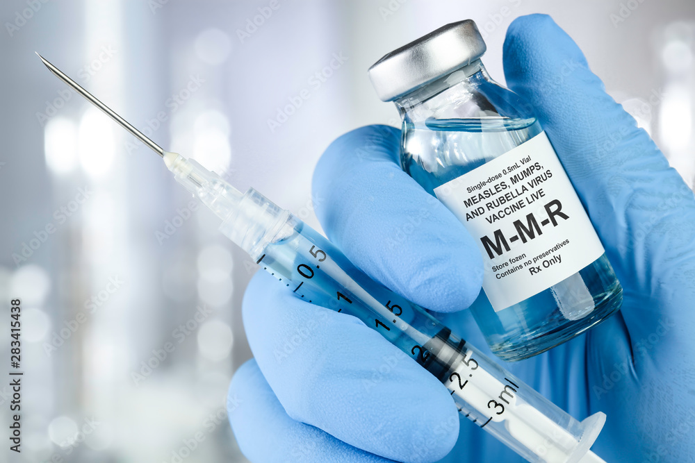 Small drug vial with MMR vaccine - obrazy, fototapety, plakaty 
