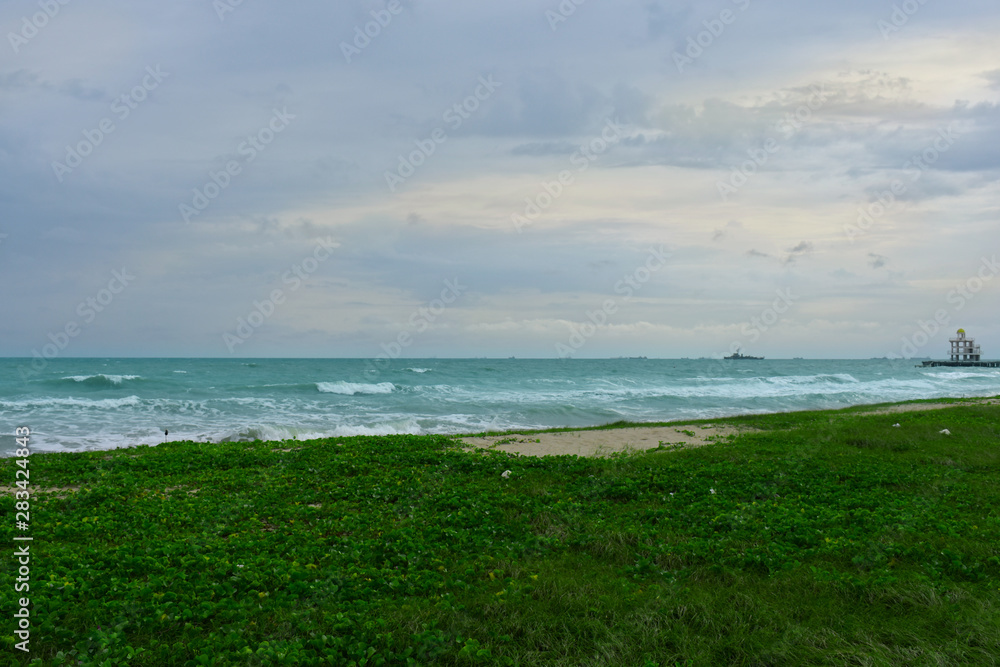 Beach, sea, sound of waves and wind With beautiful sand Can be truly natural Beach, sea, sound of waves and wind With beautiful sand Can be truly natural