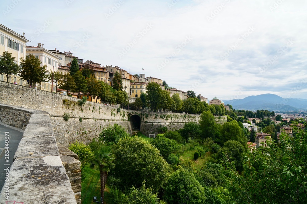 Obraz premium ベルガモの城壁