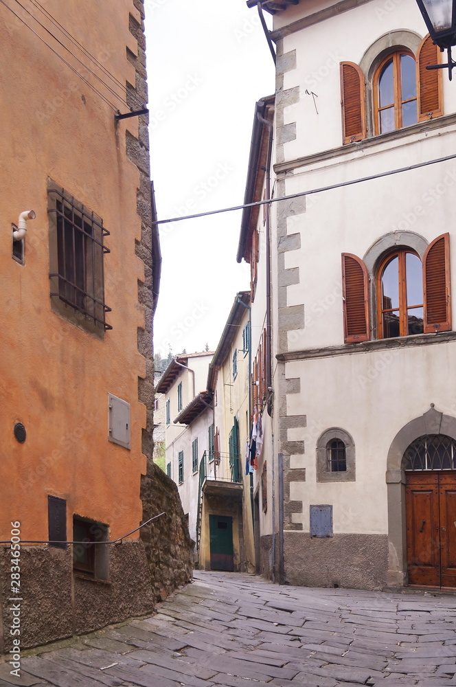 Typical alley in Cortona, Tuscany, Italy