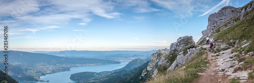 Panorama du lac d'Annecy © jasckal