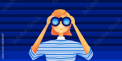 Frau mit Fernglas im maritimen Look