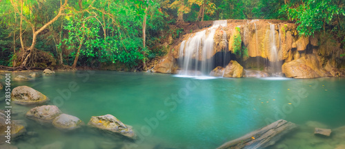 Fototapeta Naklejka Na Ścianę i Meble -  Beautiful waterfall at Erawan national park, Thailand