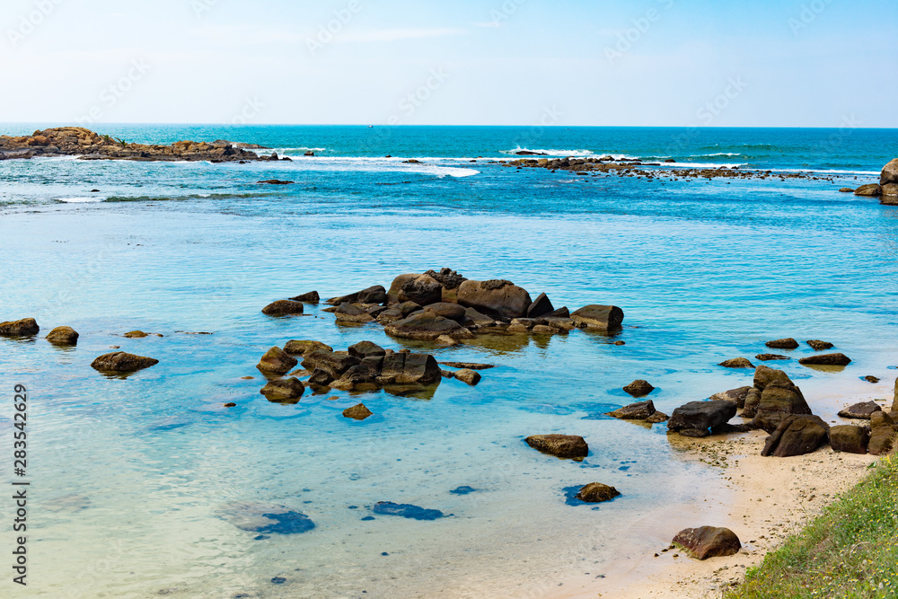 Indian Ocean coast on Sri Lanka
