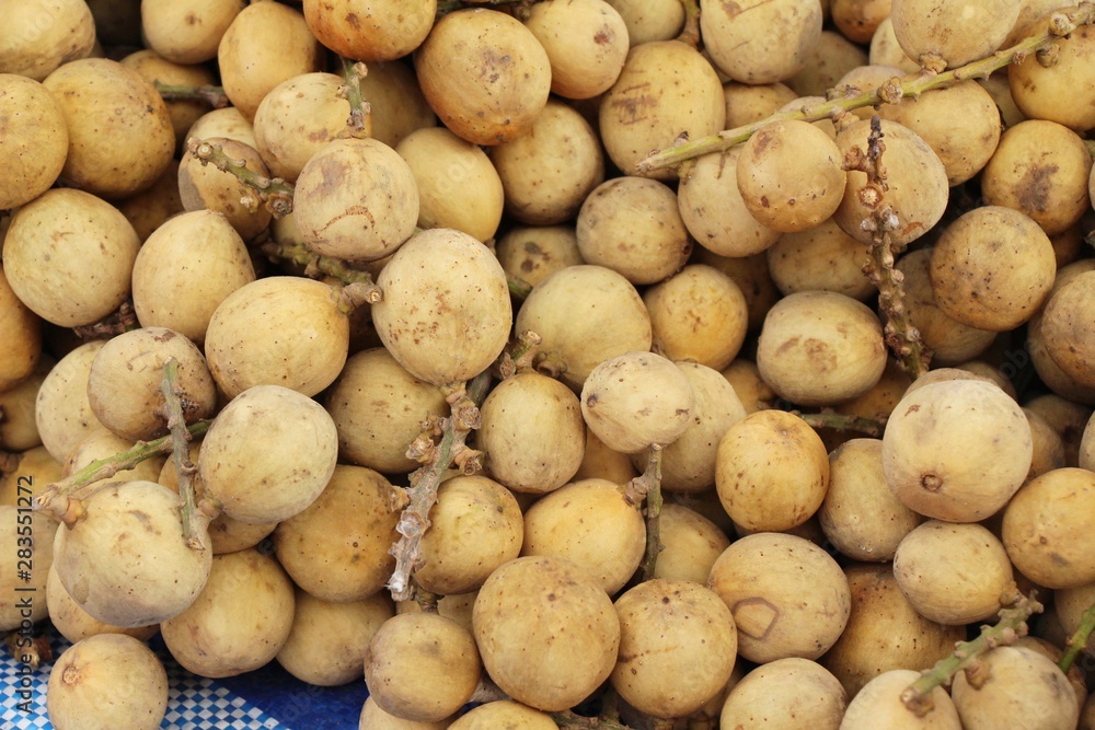 longkong fruit is delicious at street food longkong fruit is delicious at street food