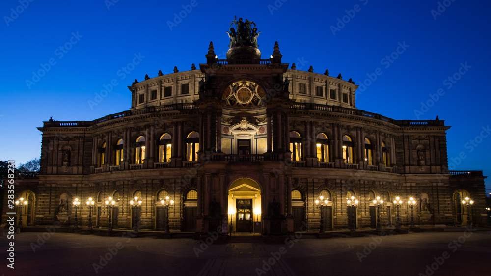 Classic twilight view of Dresden's historic Semperoper.