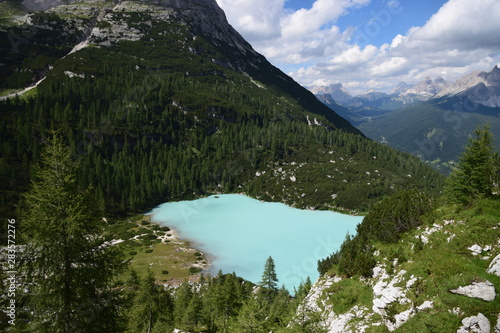 Dolomiti - Laghetto di Sorapiss photo