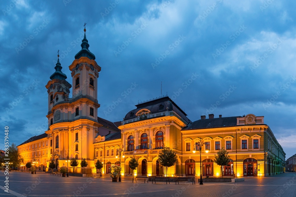 Istvan Dobo square in Eger, Hungary. Main catholic cathedral in early morning in Eger. Ancient hungarian city.