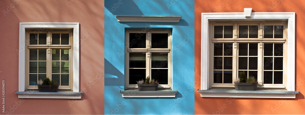 Fototapeta premium Old doors and windows, authenticity