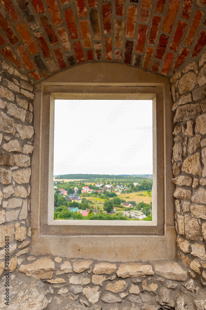 Ogrodzieniec Castle, window view
