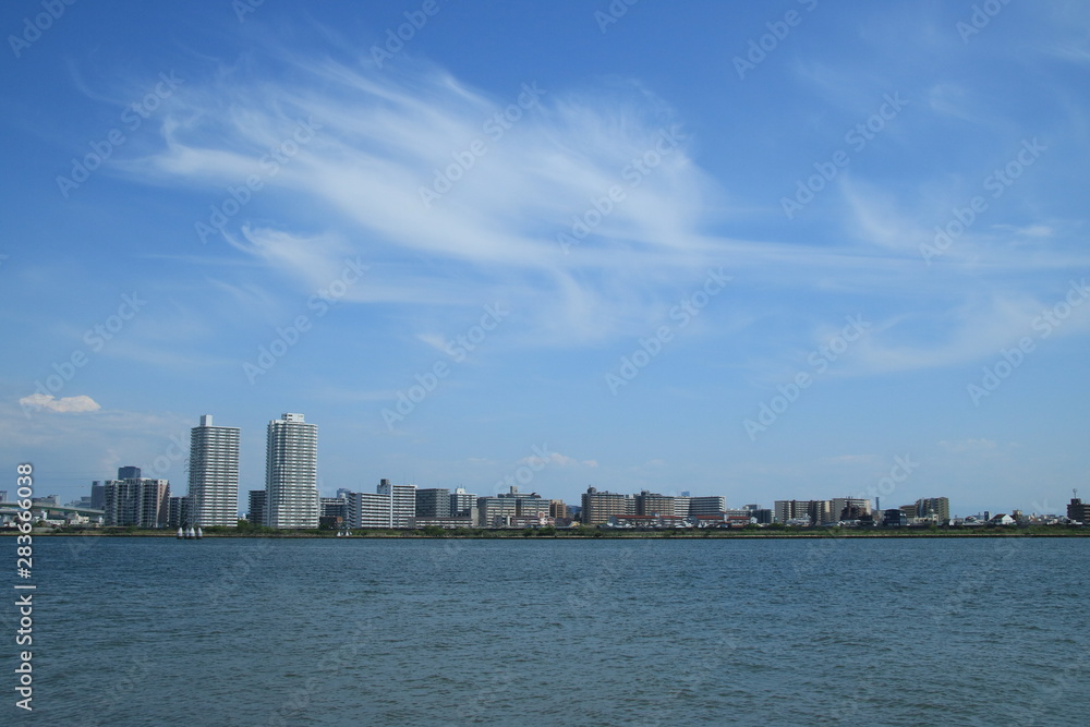  淀川河口付近から大阪市此花区方面の風景