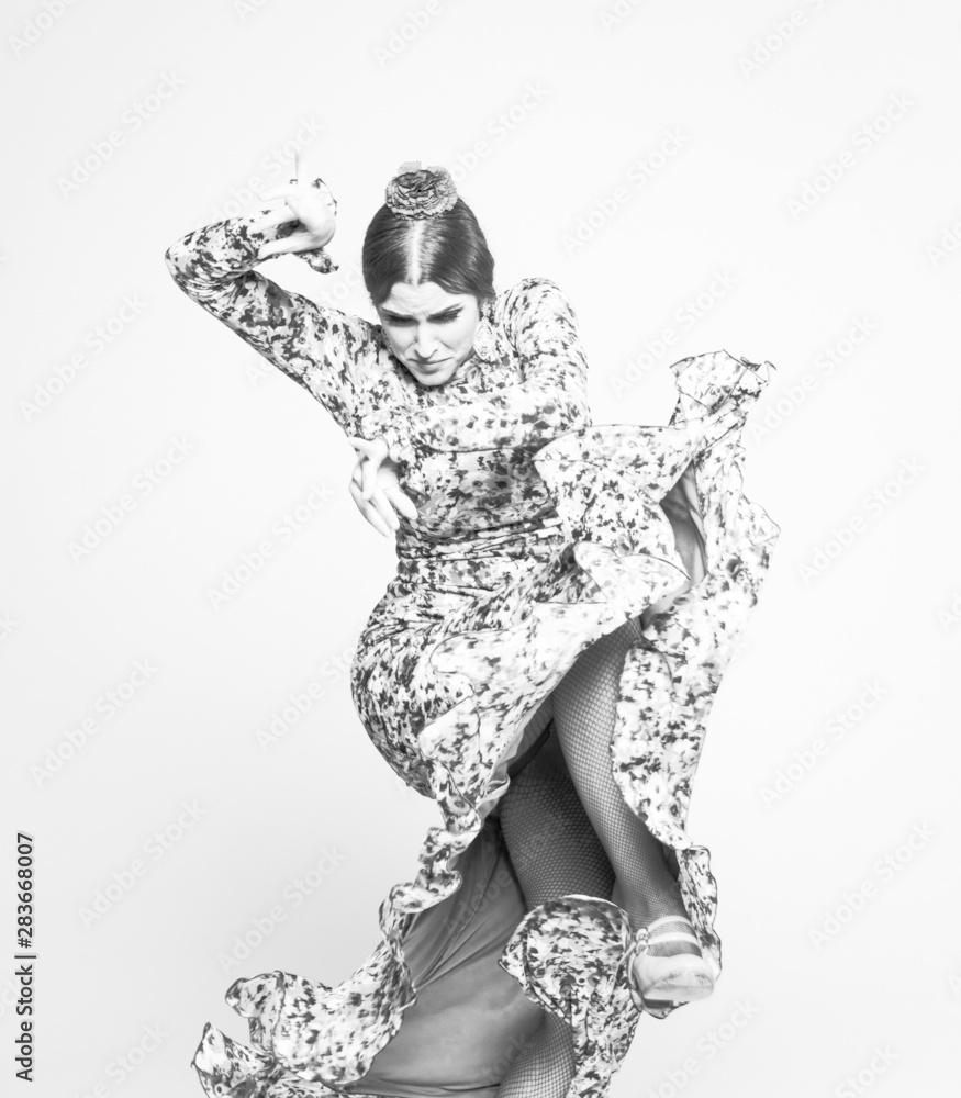 Fototapeta premium Black and white flamenco dancer looking down