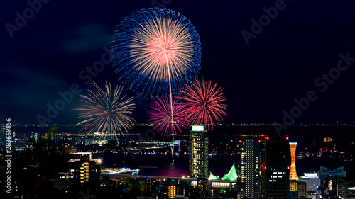 神戸ビーナスブリッジからの花火風景