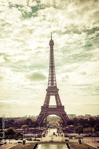 Paris - Eiffel Tower © ahriam12