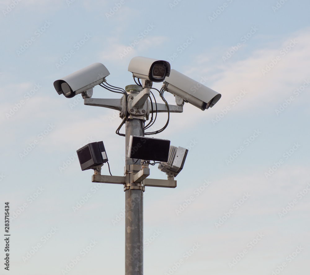 Überwachungskamera Videoüberwachungsanlage für ein Gelände Überwachungskamera Videoüberwachungsanlage für ein Gelände