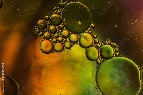 ABSTRACT BUBBLE OIL