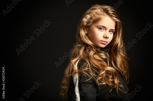 long wavy hair © Andrey Kiselev