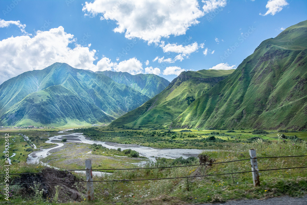 Reisen in den Kaukasus Bergen