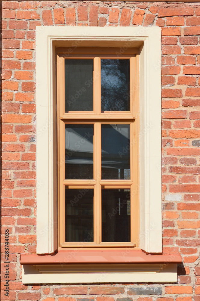 Narrow Window Narrow Window