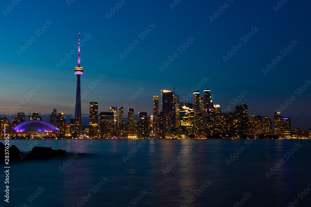 Fototapeta premium Beautiful skyline from Toronto island, in Toronto, Ontario, Canada