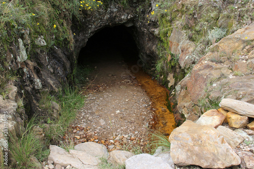 Cueva de mina photo