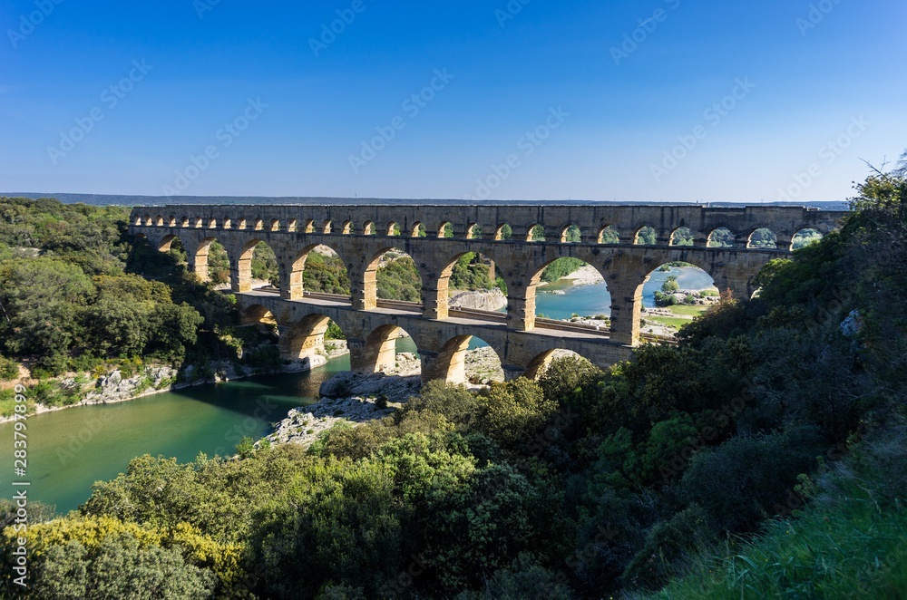 Le pont du Gard Le pont du Gard