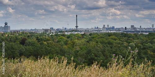Photography Blick vom Teufelsberg auf die Berliner Bezirke Charlottenburg-Wilmersdorf und Mi