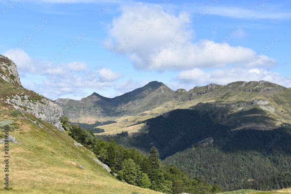 Cantal, monts