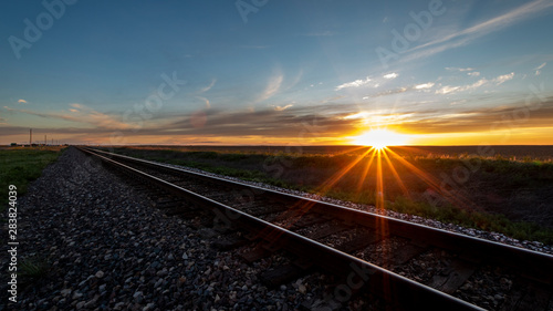 Fotografia sunset on the rail road