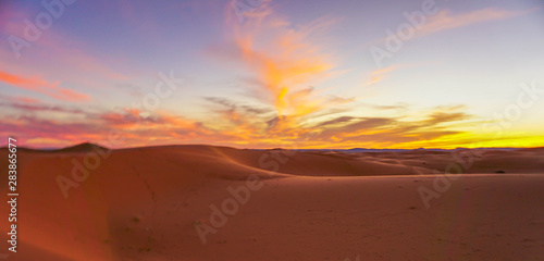 sunset in Sahara desert © Rhiannon J Matravers