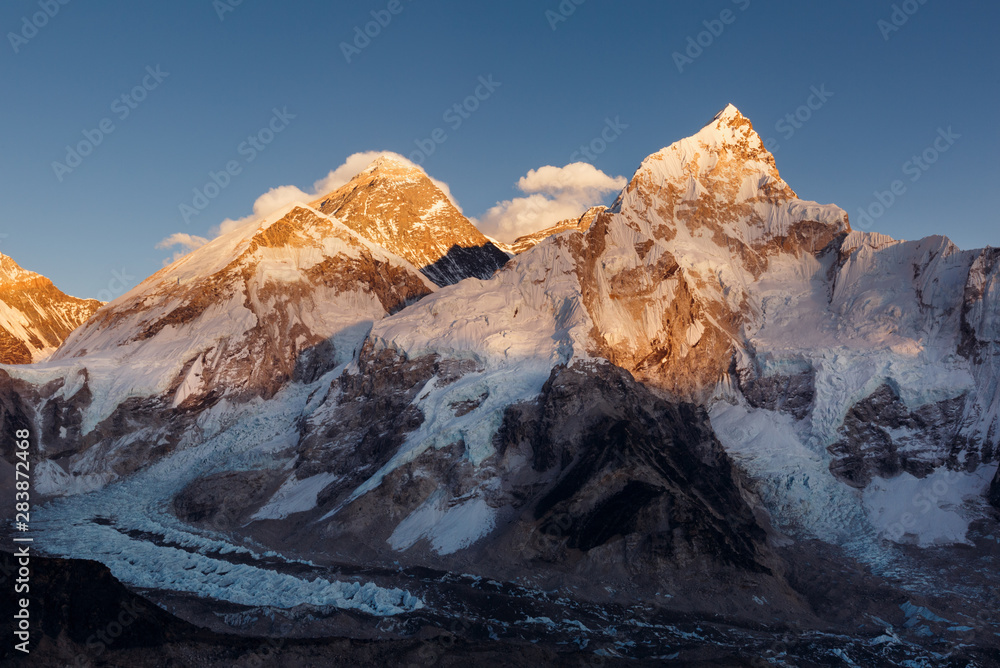 Everest at sunset. The magical moment. Viewpoint Kala Patthar 5664 m.