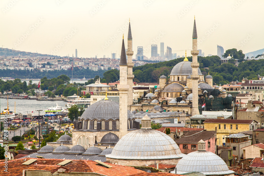 Fototapeta premium Streets of Istanbul, Bosphorus Strait, Istanbul, Turkey