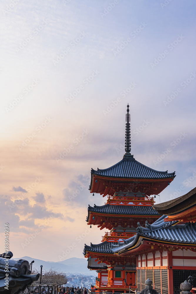 京都 夕暮れの清水寺