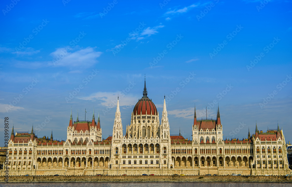 Front view of the Hungarian Parliament building