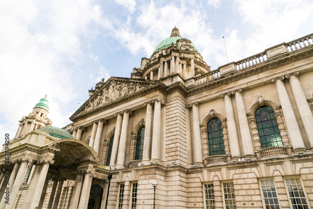 Fototapeta premium City Hall Building in Belfast City Centre, Northern Ireland