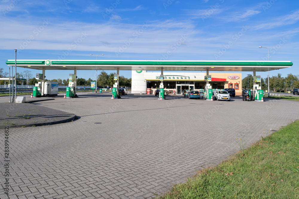 Zdjęcie Stock EDE, THE NETHERLANDS OCTOBER 28, 2018 BP gas station