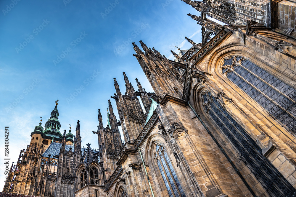 St. Vitus Cathedral in Prague Castle. Prague, Czech Republic. - obrazy, fototapety, plakaty 