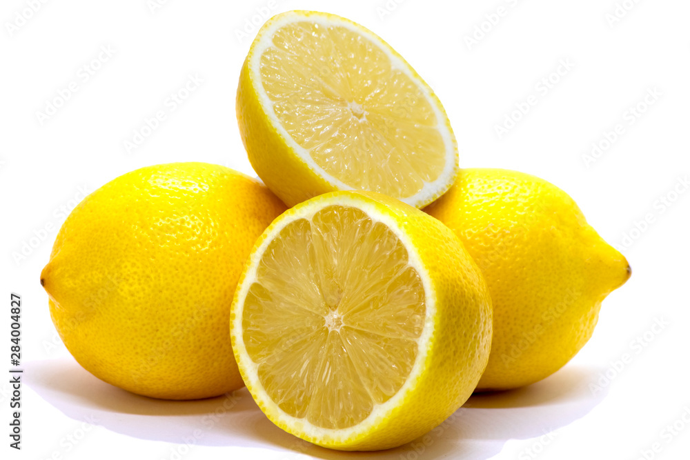 Lemon, cytrus limon. Yellow fruit, juicy and with an acid flavour.