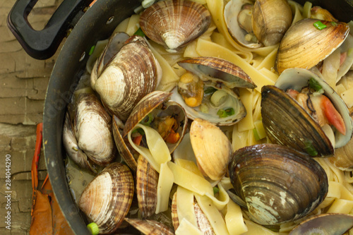 pasta with clams and sauce