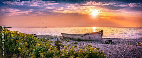 Sunset panorama hdr boat coastline gulf sea