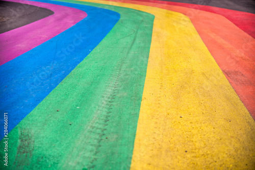Fotografia Rainbow pavement with colours of peace