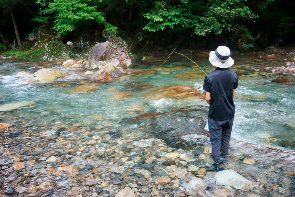 渓流釣り