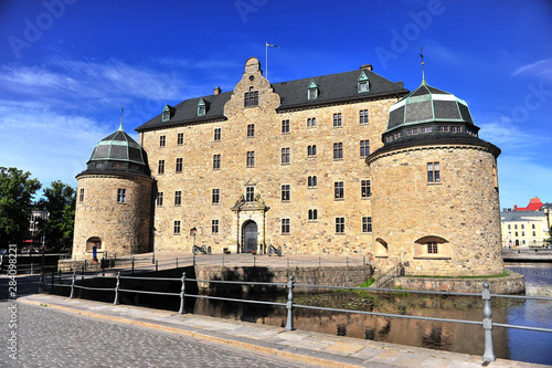 Φωτογραφία Ancient castle in city centre of Orebro