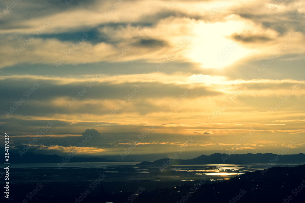Fototapeta premium Sunset over Salt Lake City